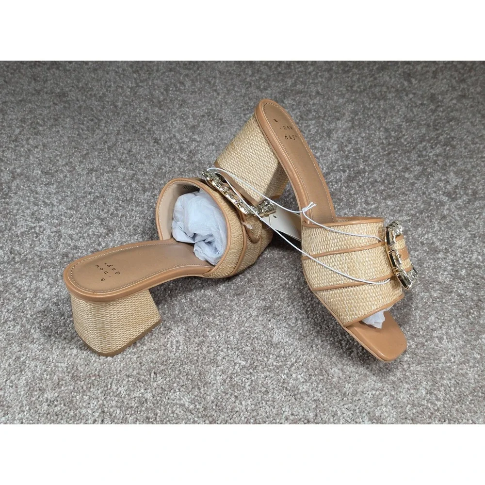A New Day Kathleen Beige Raffia Crystal Buckle Block Heel Slide Sandals 9.5 NEW
